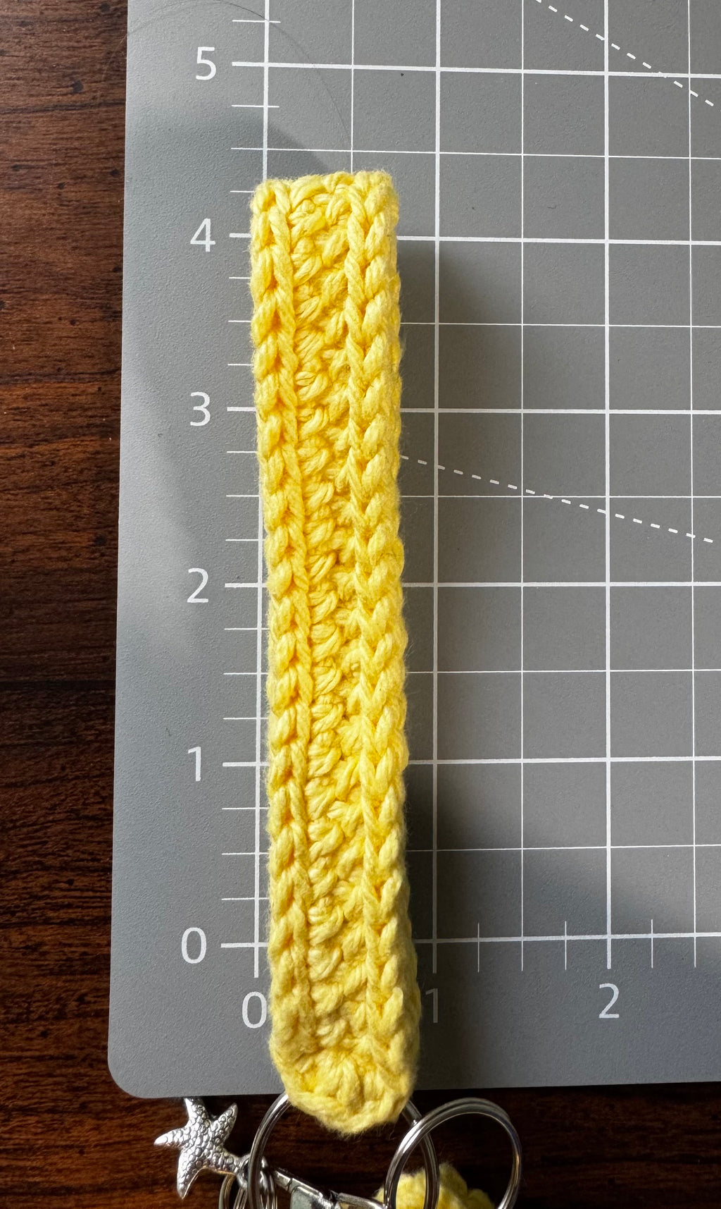 Crochet keychain - Yellow