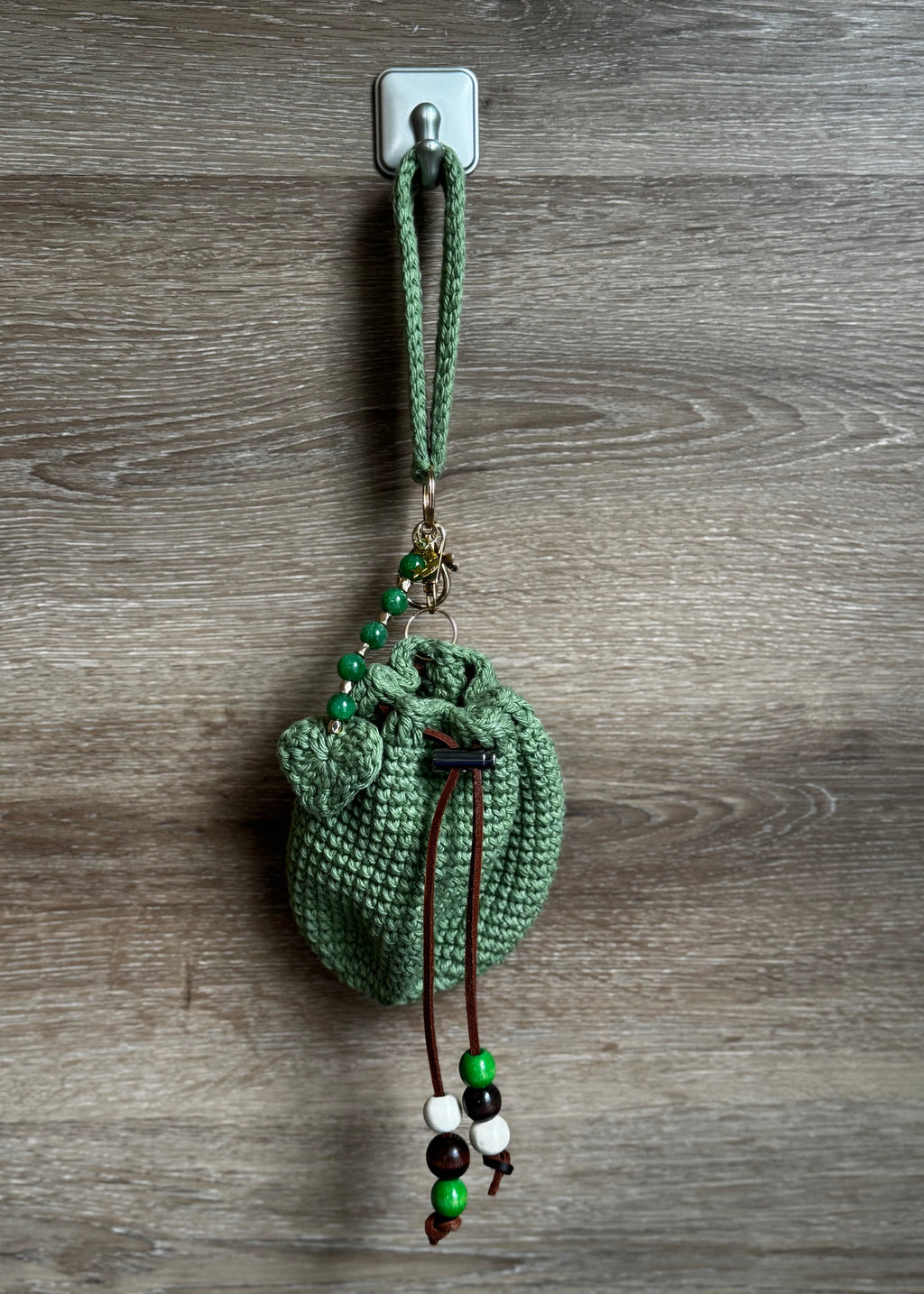 Crochet keychain with pouch - Green