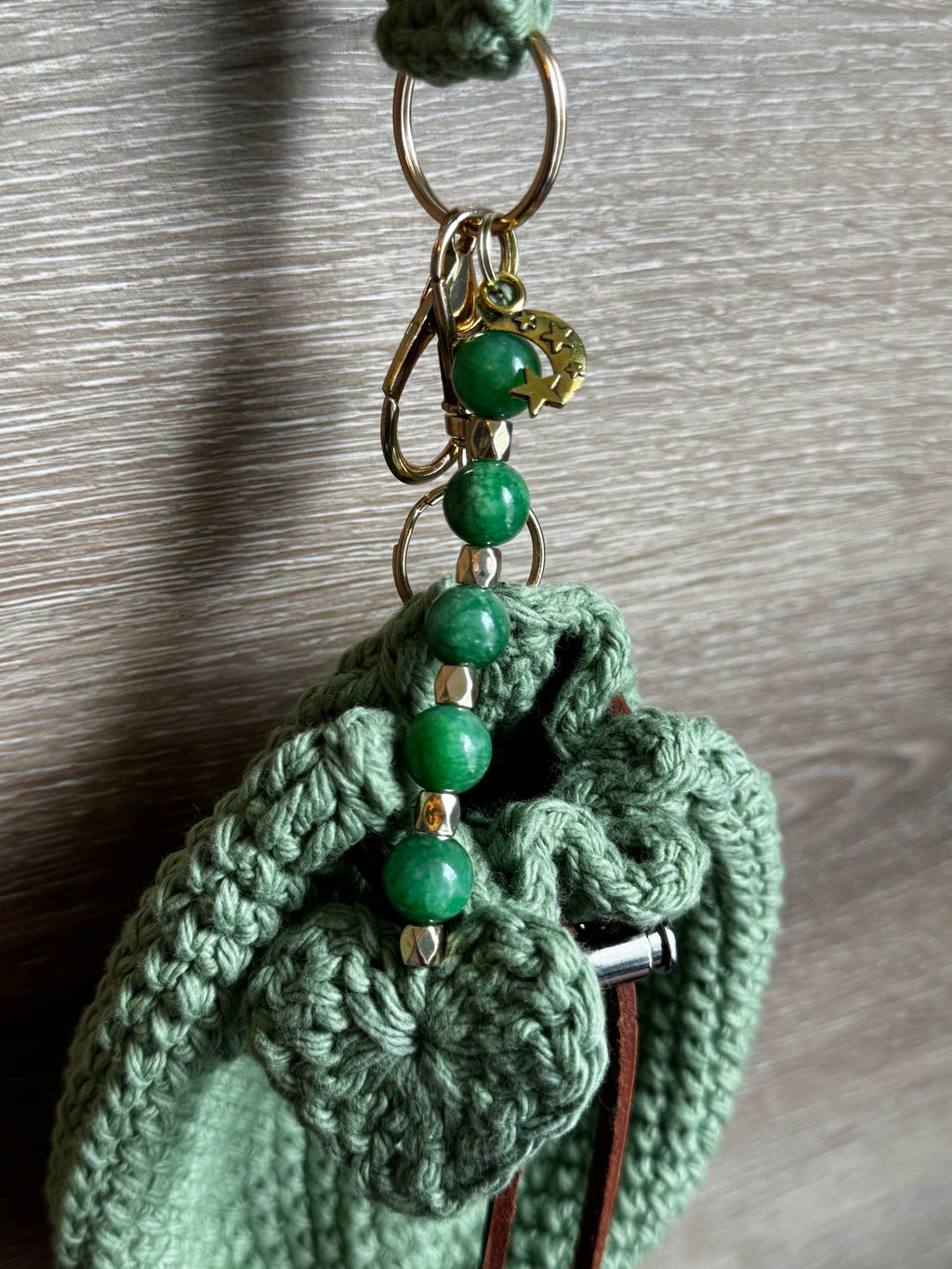 Crochet keychain with pouch - Green