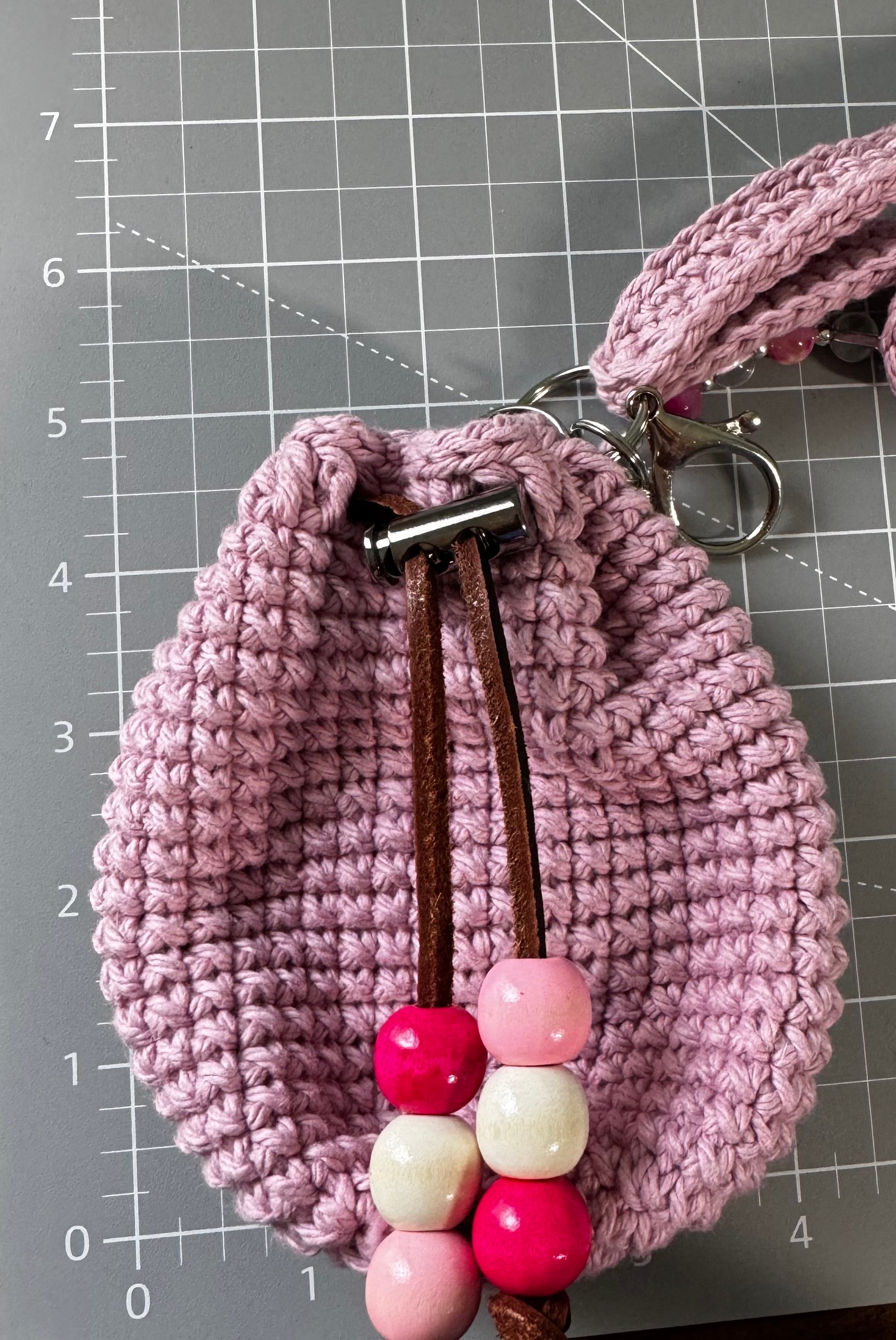 Crochet keychain with pouch - Pink